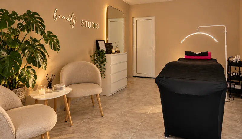 Mariya Draganova's lash & brow studio in Stara Zagora